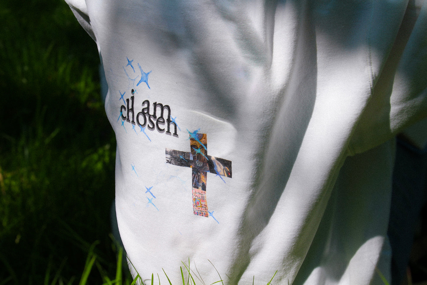 in all my brokenness i am chosen cross black and white hoodie with Bible verse print, Zazu Store Faith Collection 4 editorial print